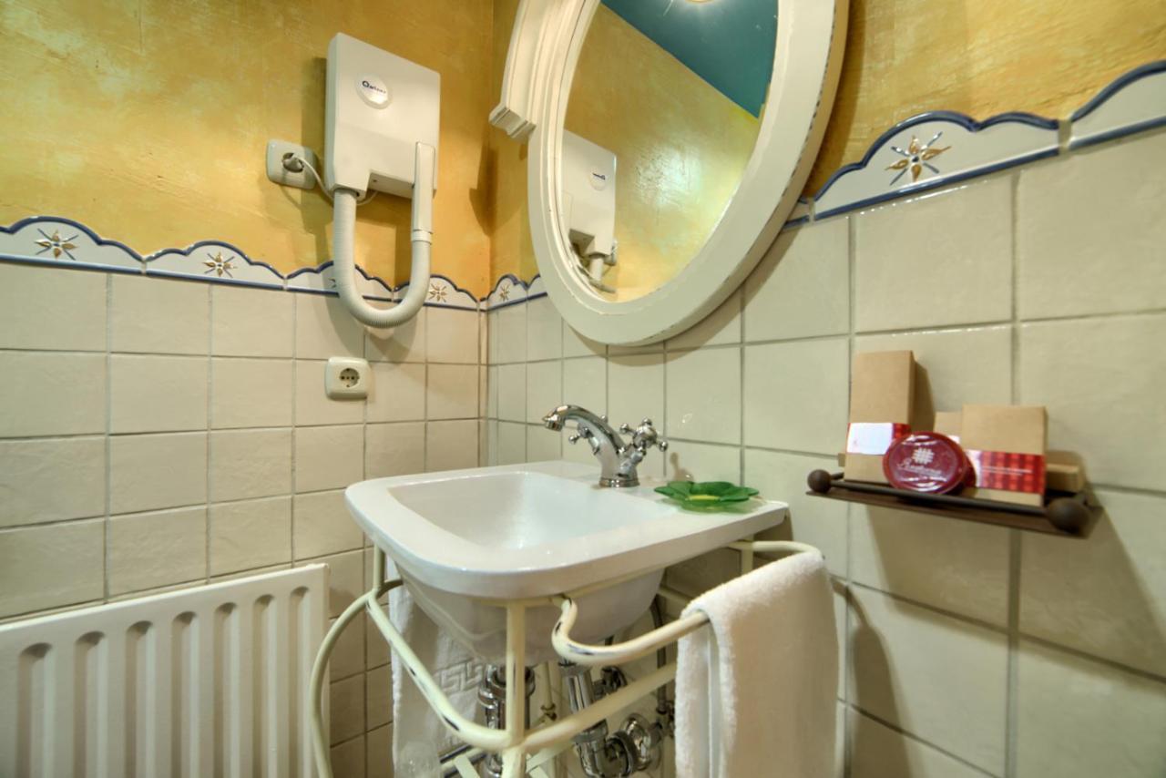 Hotel Rural El Almadiero Burgui Екстер'єр фото