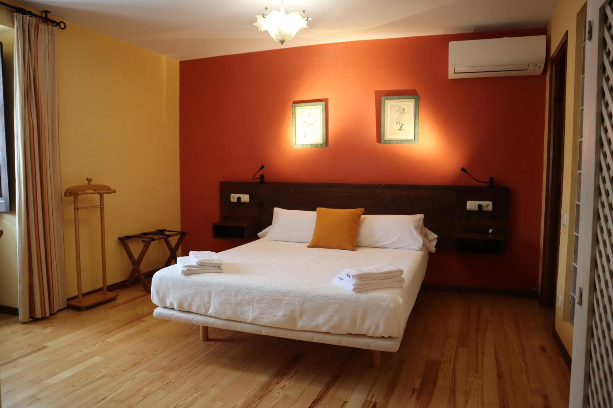 Hotel Rural El Almadiero Burgui Екстер'єр фото
