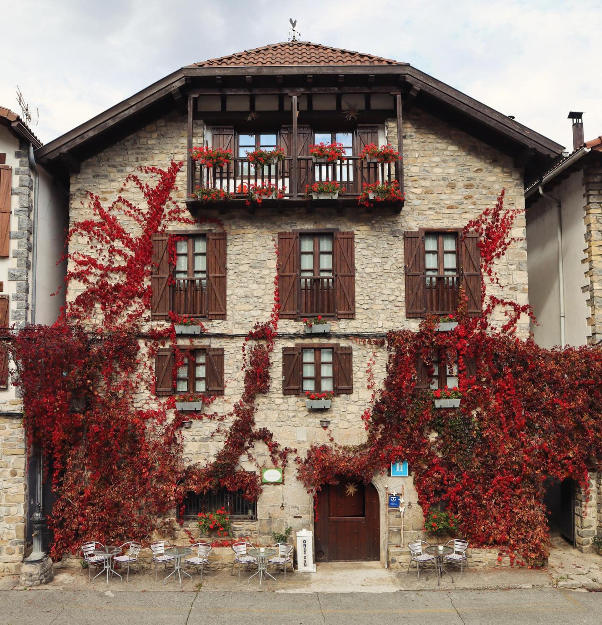 Hotel Rural El Almadiero Burgui Екстер'єр фото